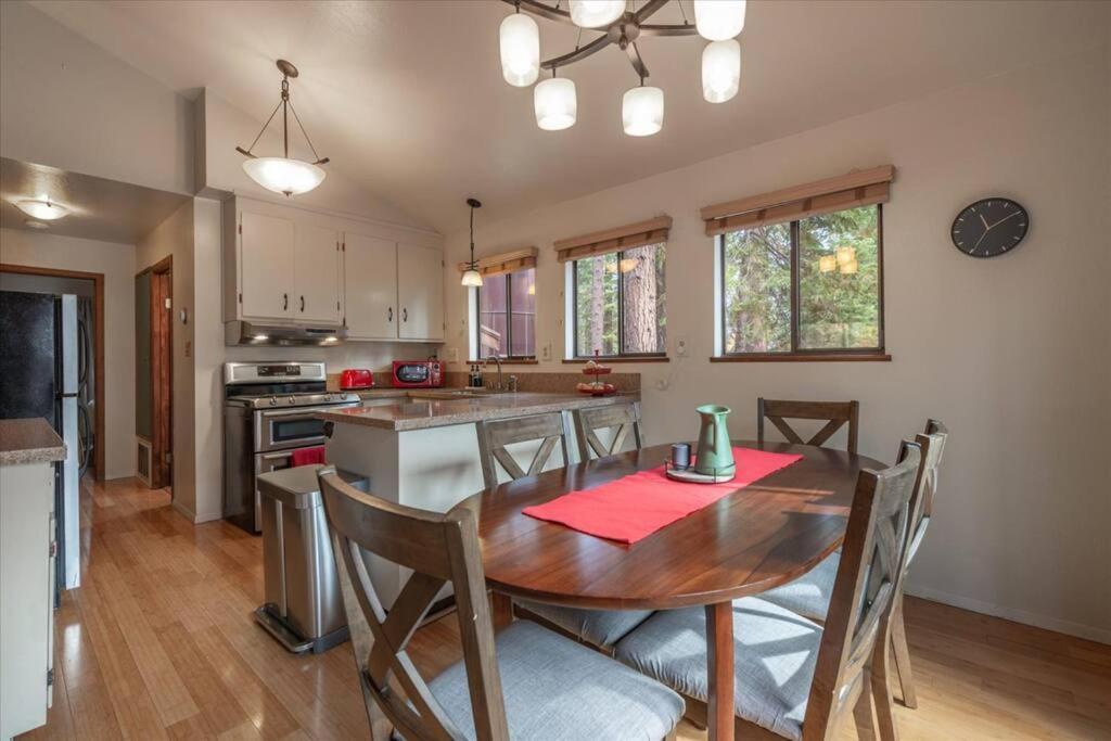 Cozy Pet-Friendly Cabin W Fenced-In Yard Close To Slopes Beach Town Carnelian Bay Экстерьер фото