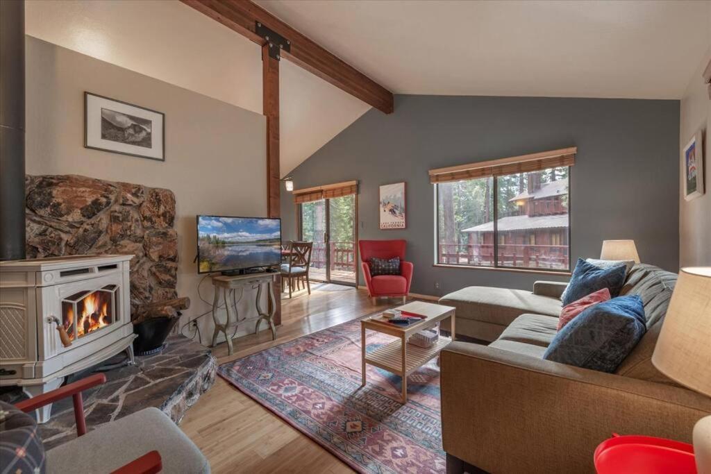 Cozy Pet-Friendly Cabin W Fenced-In Yard Close To Slopes Beach Town Carnelian Bay Экстерьер фото